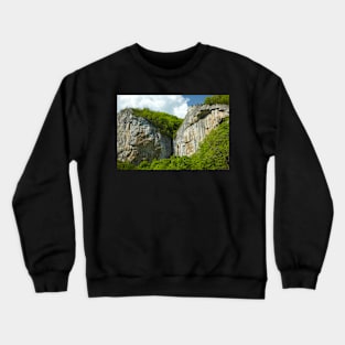 Vanturatoarea waterfall Crewneck Sweatshirt